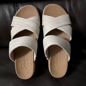 Skechers Women's Luxe From Tan Slide Sandals